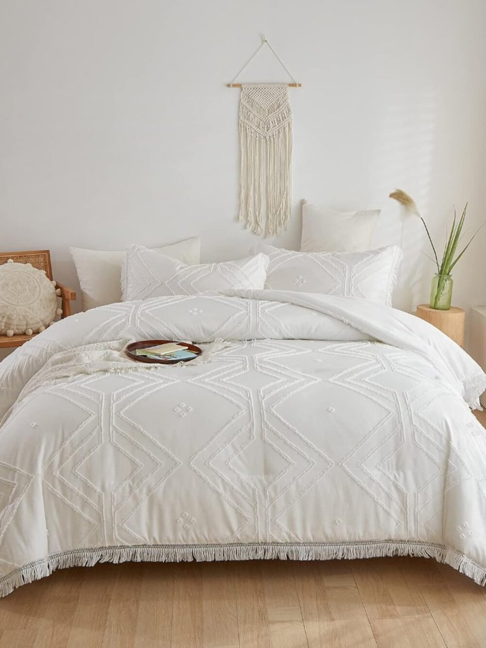 NWT Twin ComforterSet Boho White Geometric Farmhouse Vintage-Look Tufted Tassel - Picture 4 of 16